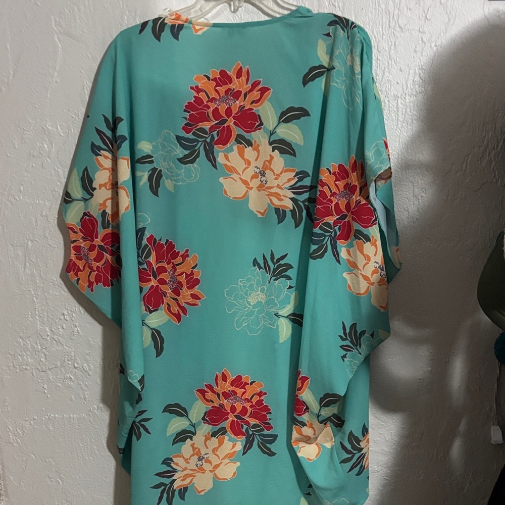 Umgee Floral Kimono - Picture 5 of 5
